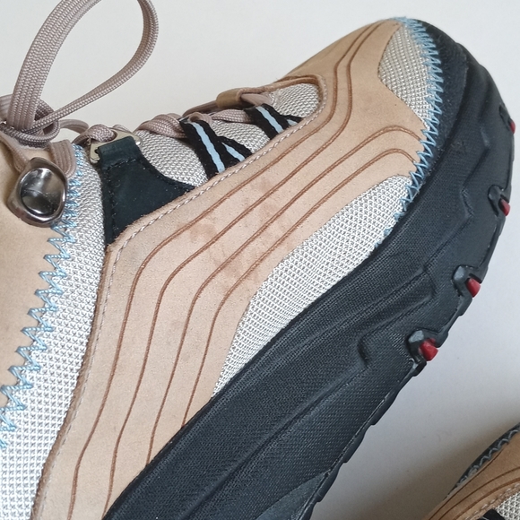 MBT Platform Swiss Engineered Sneakers 8 - Picture 13 of 16